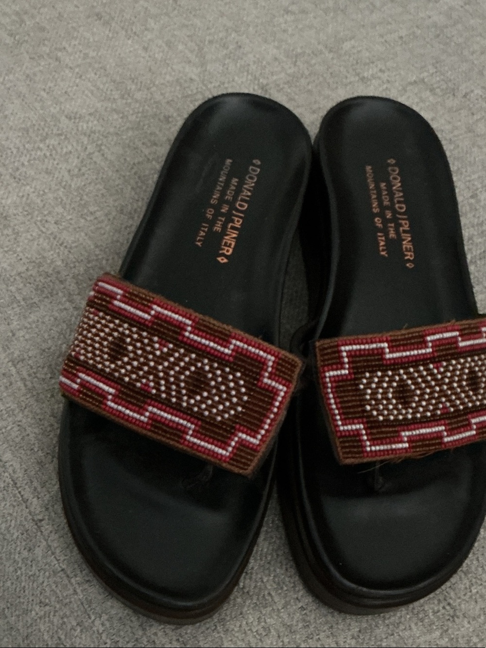 Donald J. Pliner Fifi Black Slide Mules with Brown Red Beaded Strap Italy Sz 6M